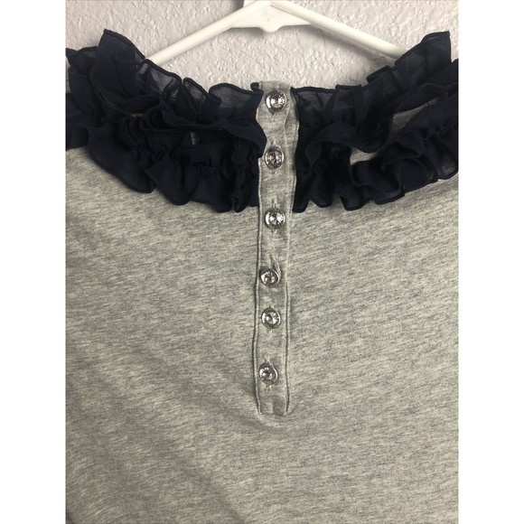 Twelve by Twelve Los Angeles Gray Top With Navy Ruffles Size Small Cute - Picture 6 of 6